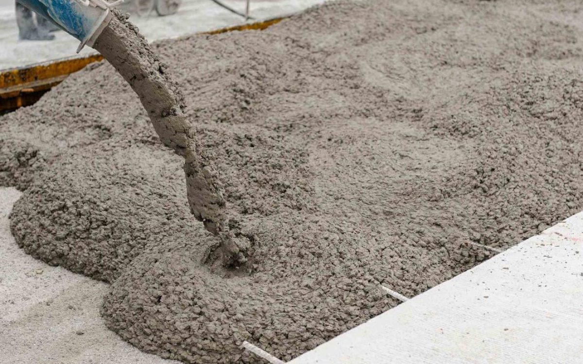 Qué aplicaciones y características tiene el cemento rápido?