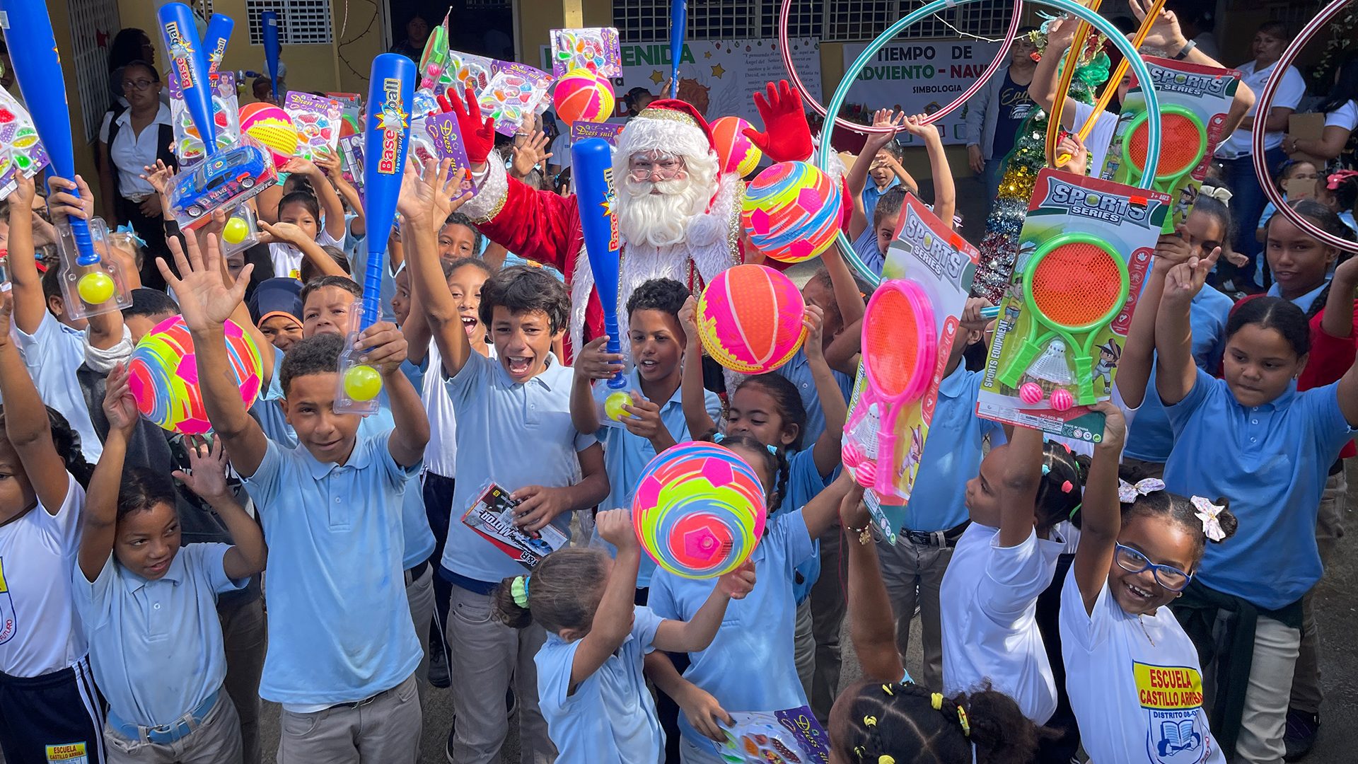 entregaderegaloscomunidades-cibao-ev