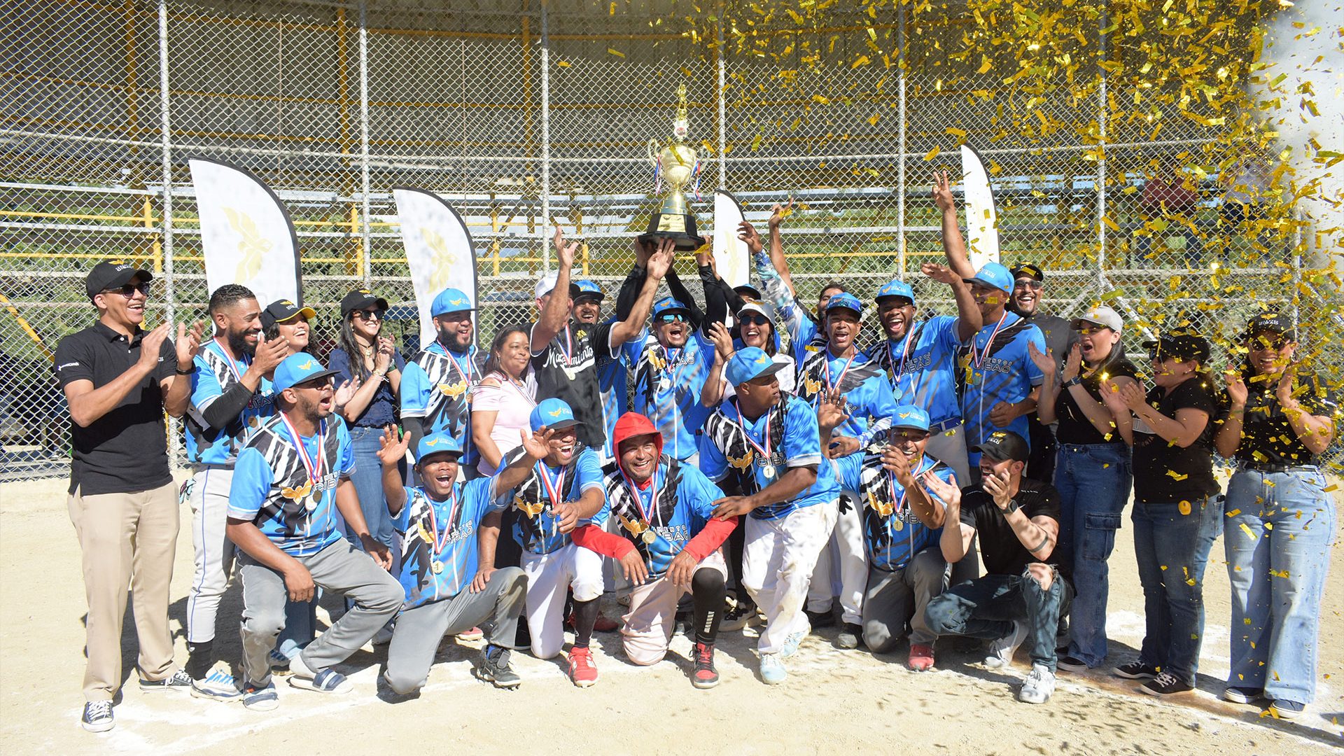 img-cc-torneo-softball